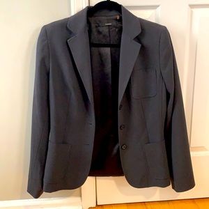 Women’s Tahari blazer